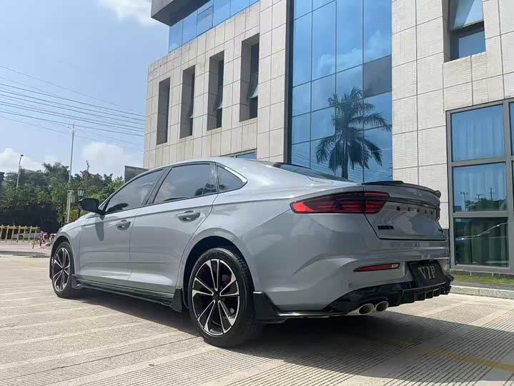 Фото 9 - Geely Preface