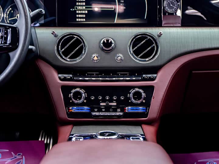 Фото 11 - Rolls-Royce Ghost