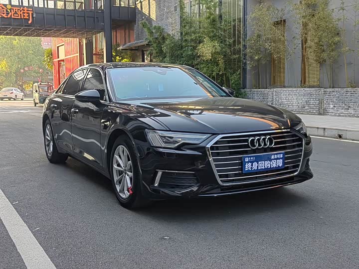 Фото 3 - Audi A6L