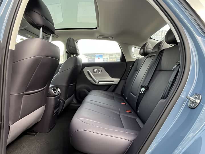 Фото 16 - Leapmotor B01