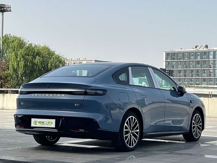 Фото 3 - Leapmotor B01