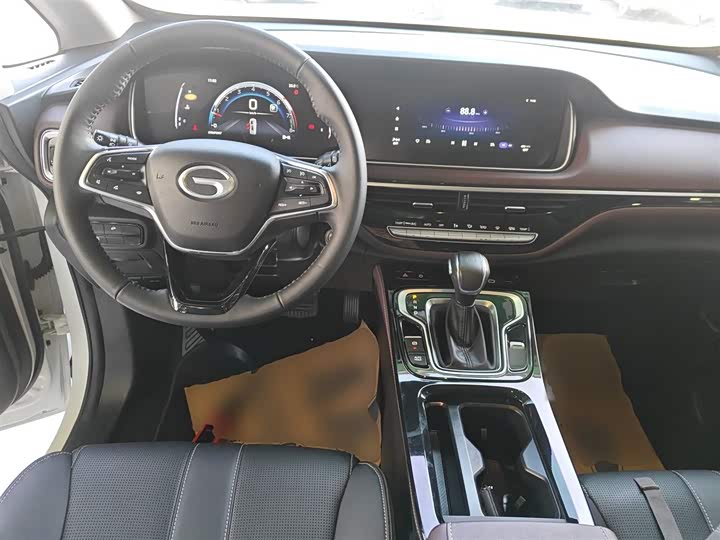 Фото 10 - GAC Trumpchi M6