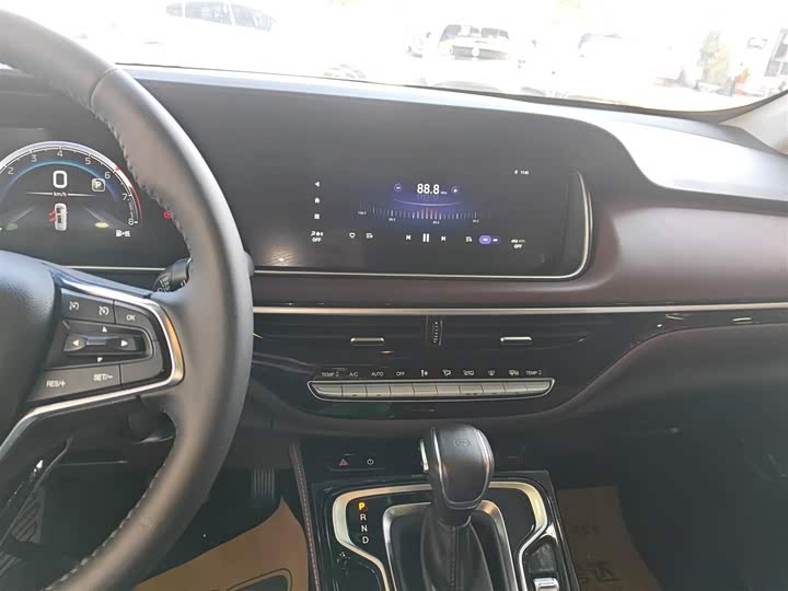 Фото 13 - GAC Trumpchi M6