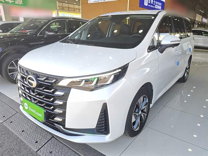 Фото 2 - GAC Trumpchi M6