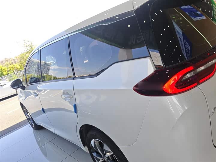 Фото 5 - GAC Trumpchi M6