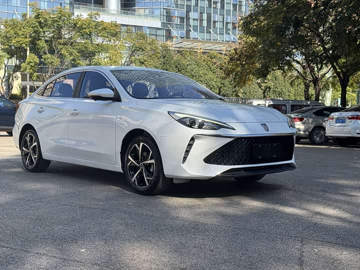 Фото 4 - Roewe i5