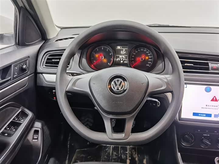 Фото 11 - Volkswagen Lavida