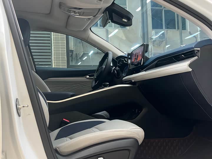 Фото 11 - Geely Preface