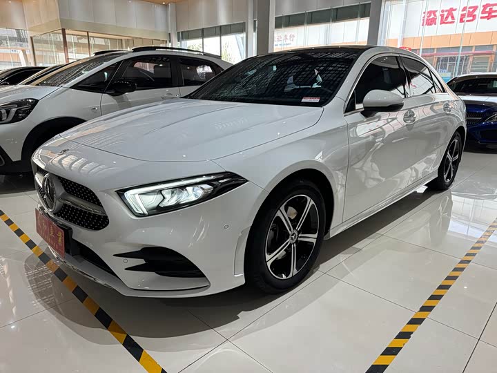 Фото 1 - Mercedes-Benz A-Class