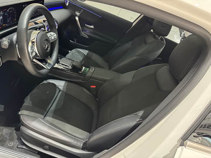 Фото 13 - Mercedes-Benz A-Class