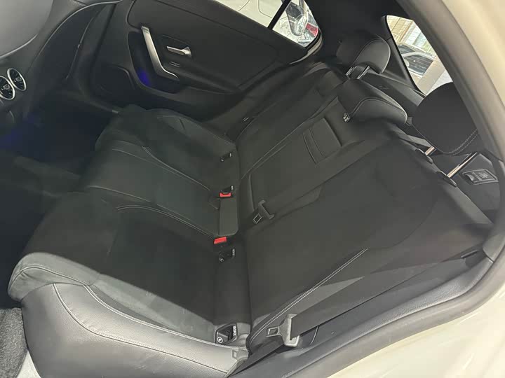 Фото 14 - Mercedes-Benz A-Class