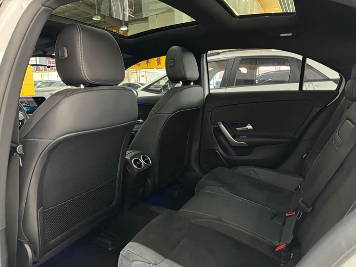 Фото 5 - Mercedes-Benz A-Class