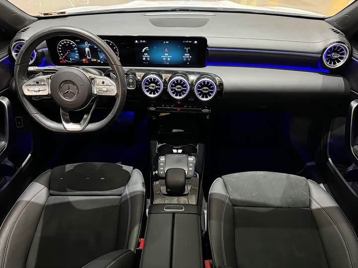 Фото 6 - Mercedes-Benz A-Class