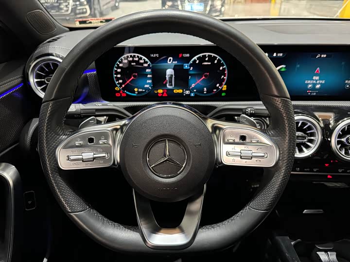 Фото 8 - Mercedes-Benz A-Class