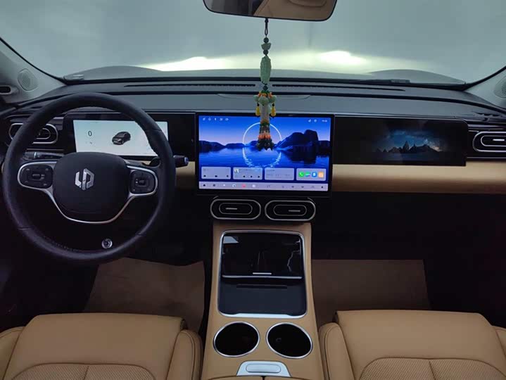 Фото 12 - Leapmotor C11