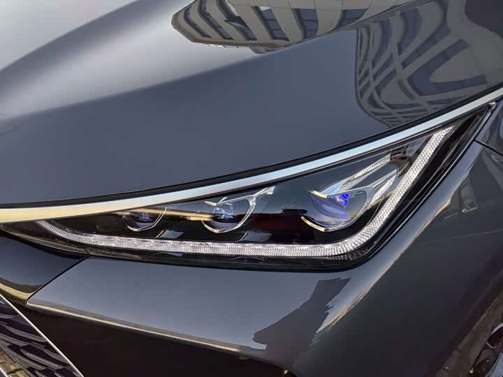 Фото 18 - BYD Tang Hybrid/EV