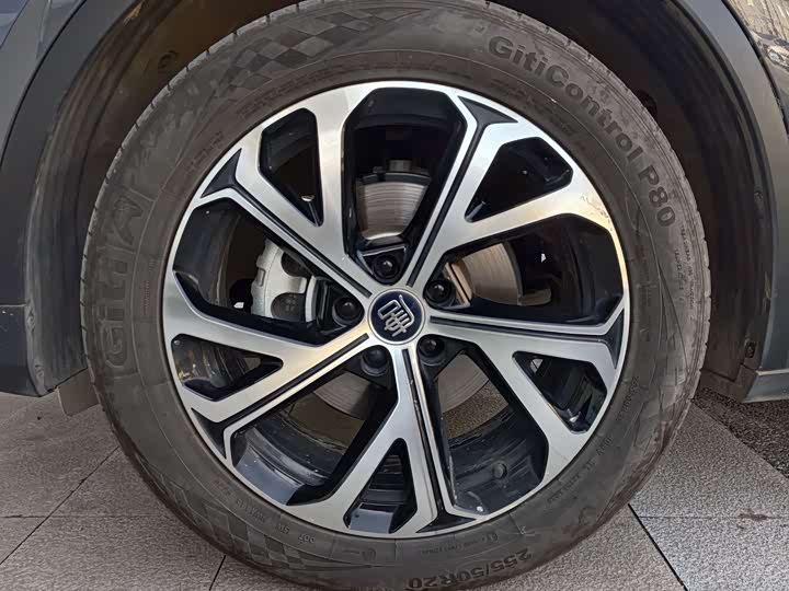 Фото 4 - BYD Tang Hybrid/EV