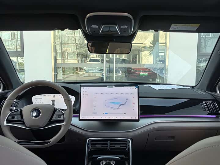 Фото 8 - BYD Tang Hybrid/EV