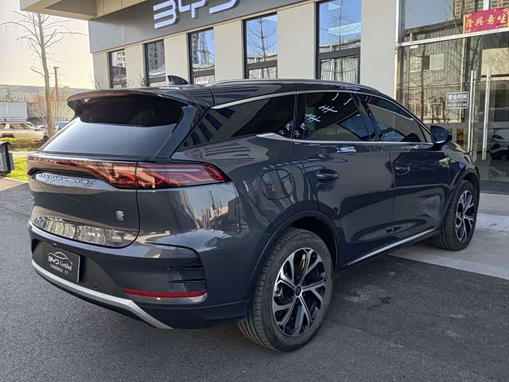 Фото 9 - BYD Tang Hybrid/EV