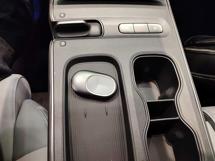 Фото 17 - Nio ET5T