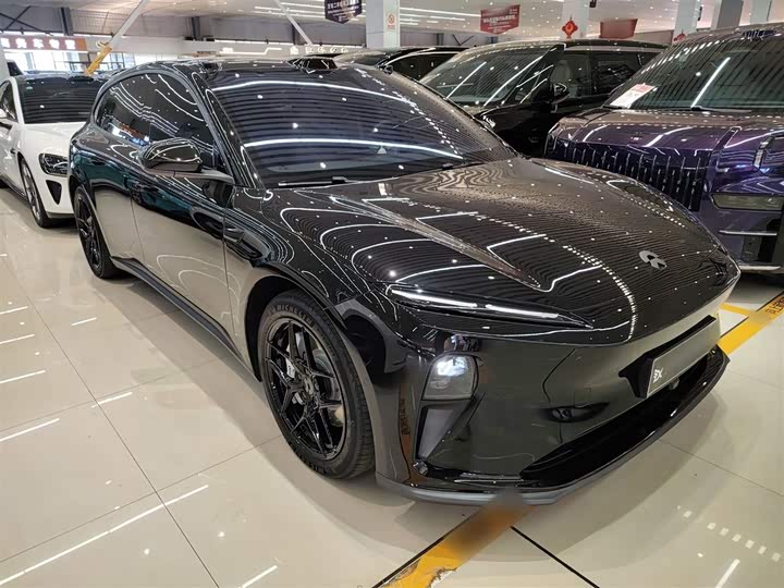 Фото 4 - Nio ET5T