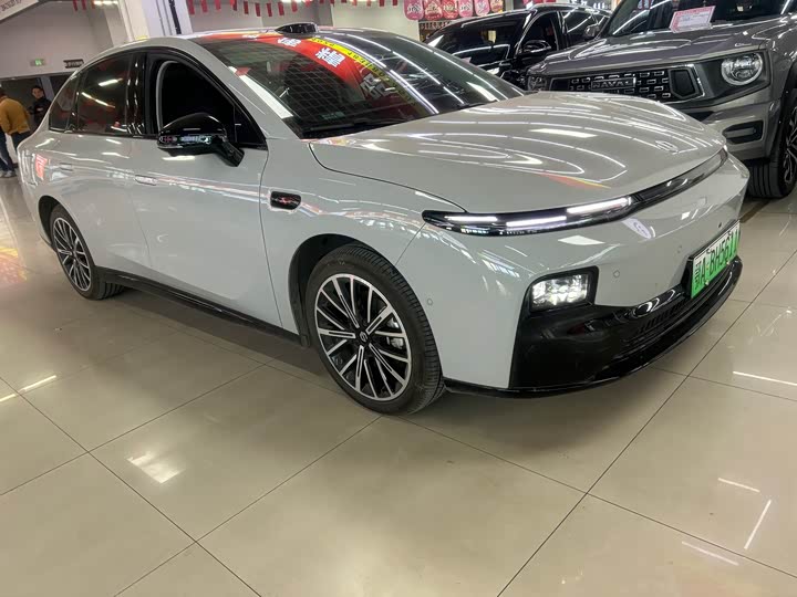 Фото 2 - Leapmotor B01