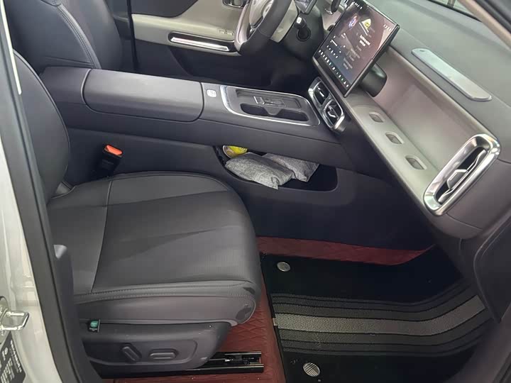 Фото 8 - Leapmotor B01