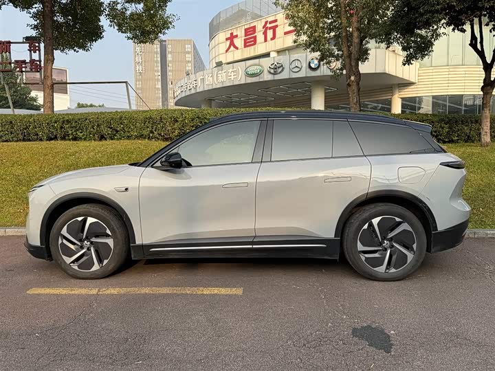 Фото 3 - Nio ES6