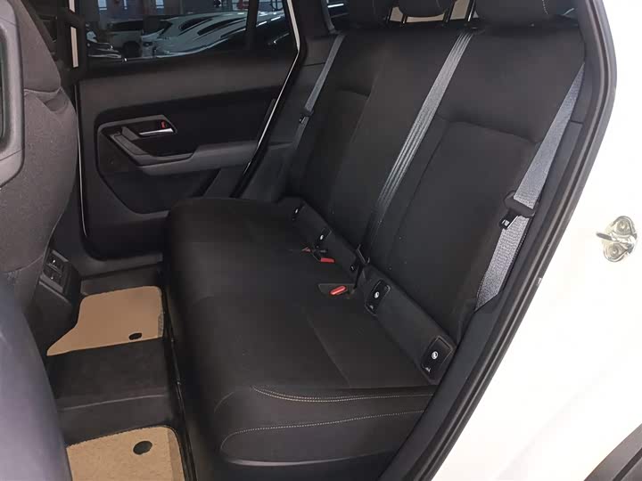 Фото 17 - Mazda CX-50