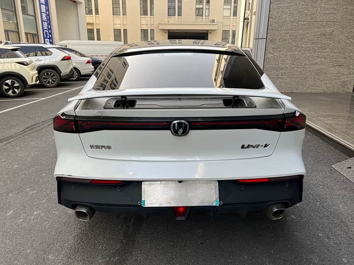 Фото 5 - Changan UNI-V