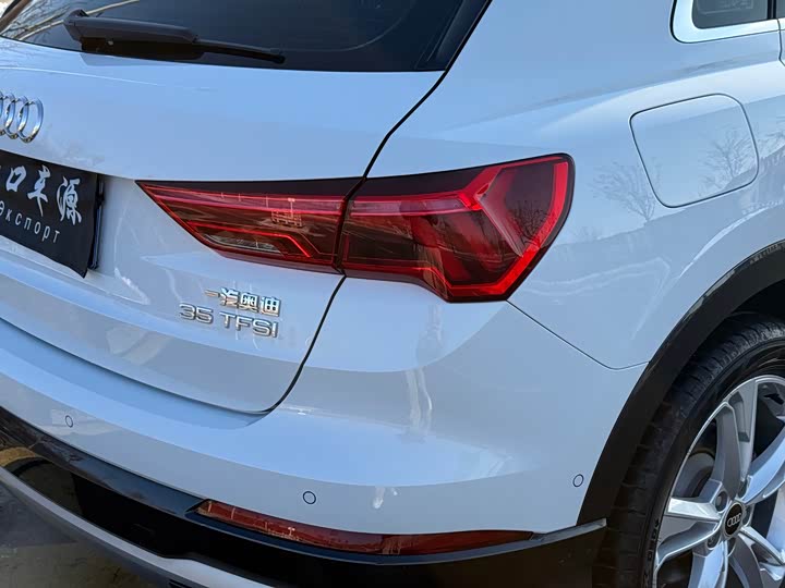 Фото 10 - Audi Q3