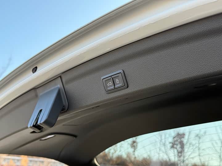 Фото 12 - Audi Q3