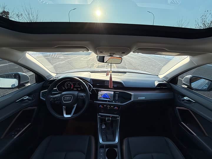 Фото 15 - Audi Q3