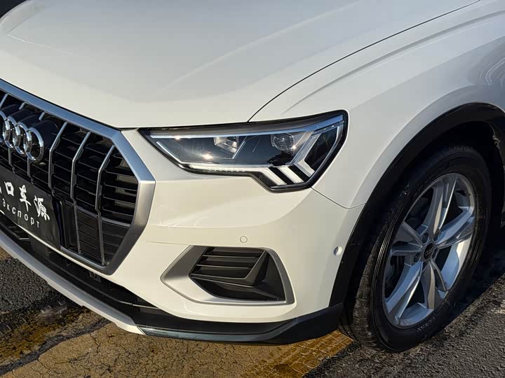 Фото 4 - Audi Q3