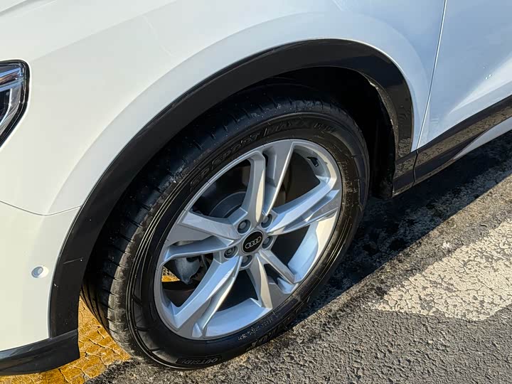 Фото 5 - Audi Q3