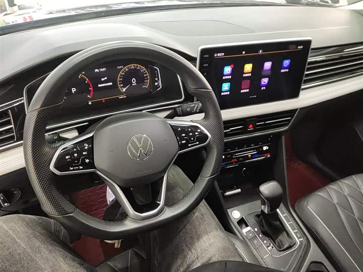 Фото 10 - Volkswagen Tiguan L Pro