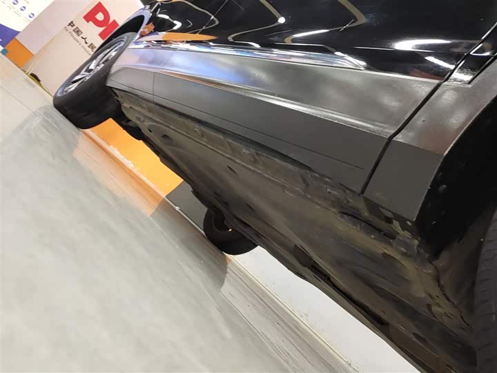 Фото 21 - Volkswagen Tiguan L Pro