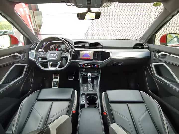 Фото 10 - Audi Q3