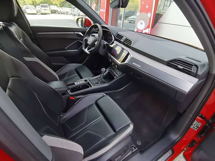 Фото 11 - Audi Q3