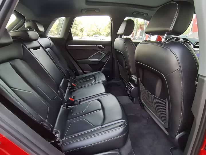 Фото 5 - Audi Q3