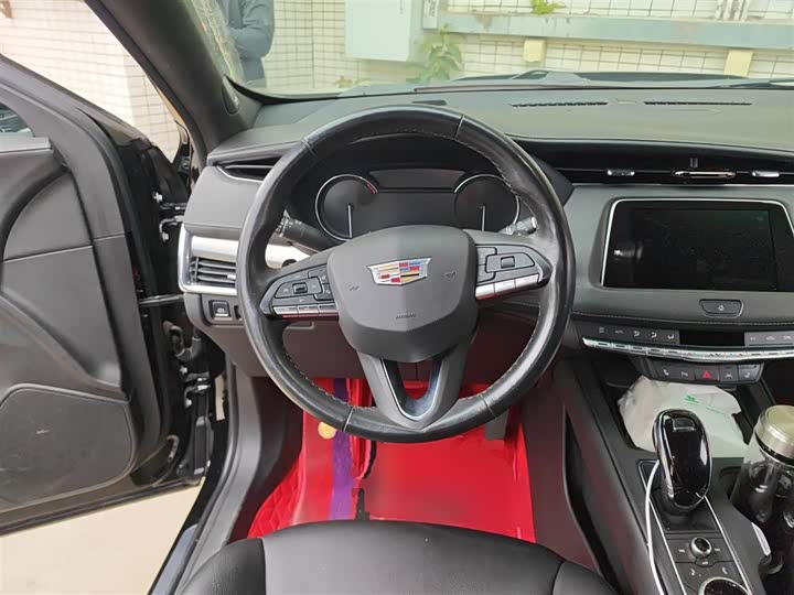 Фото 3 - Cadillac XT4