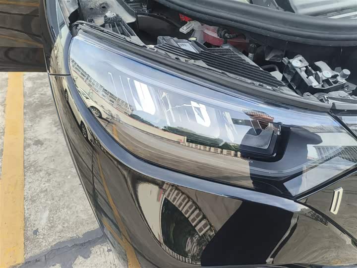 Фото 8 - Mercedes-Benz EQE SUV