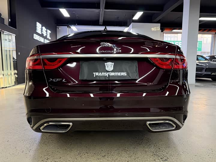 Фото 12 - Jaguar XF L