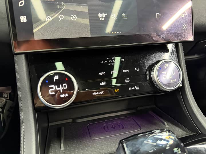 Фото 16 - Jaguar XF L