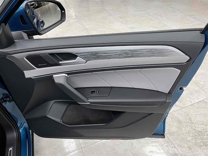 Фото 12 - Volkswagen Tayron