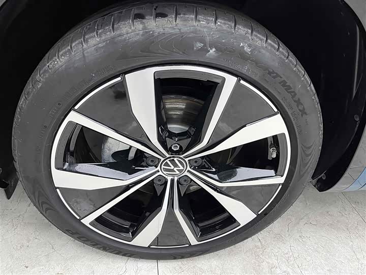 Фото 20 - Volkswagen Tayron