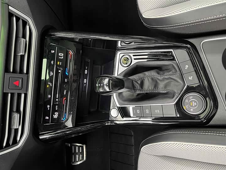 Фото 5 - Volkswagen Tayron