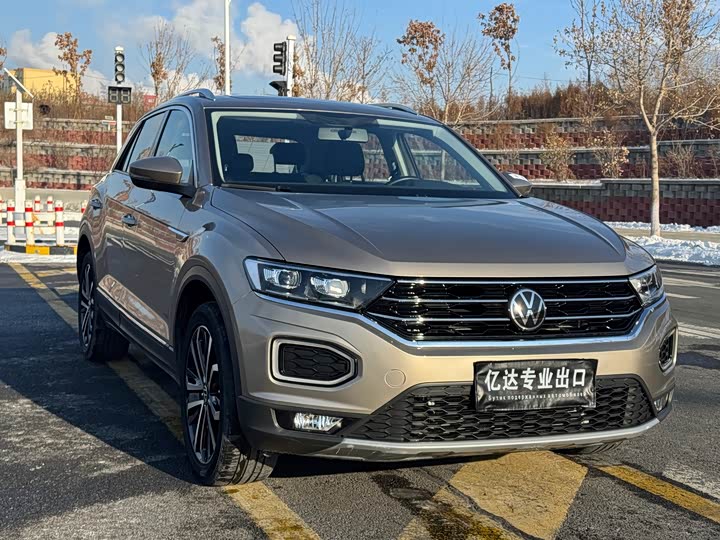 Фото 3 - Volkswagen T-Roc