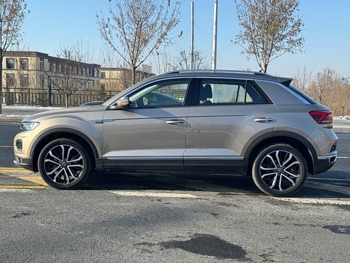Фото 7 - Volkswagen T-Roc
