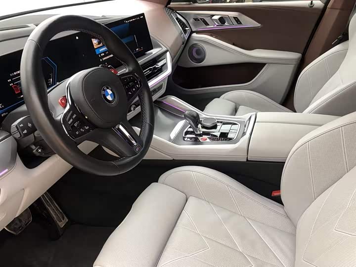 Фото 8 - BMW XM